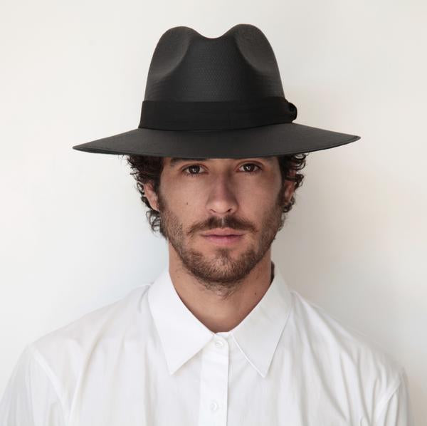 SMOOTH BLACK TOT HAT