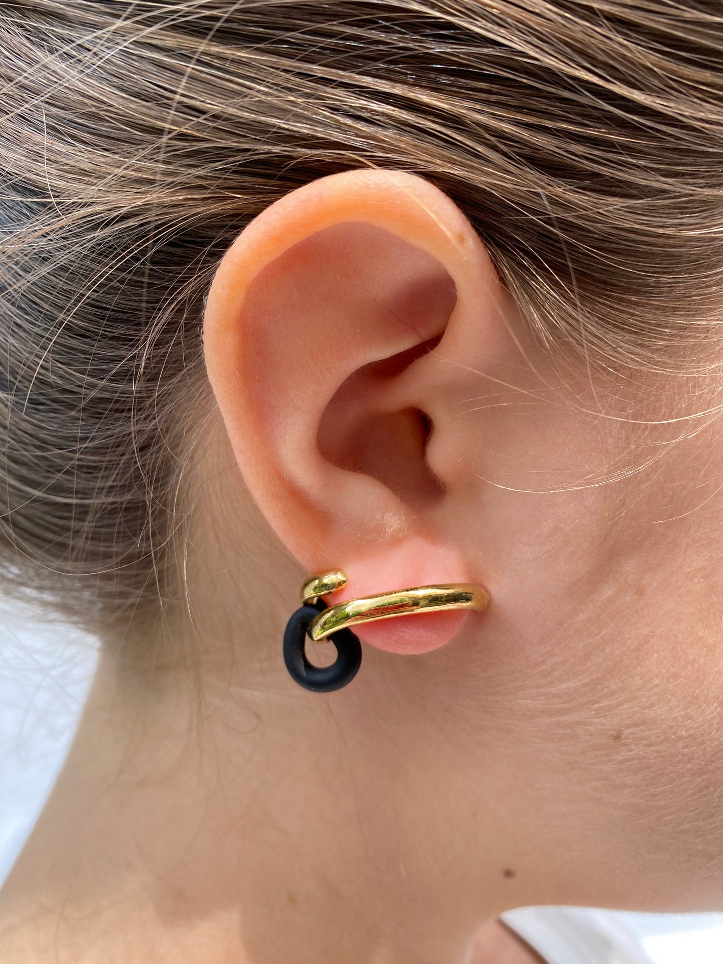 Jump earring