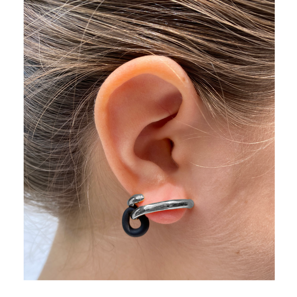Jump earring