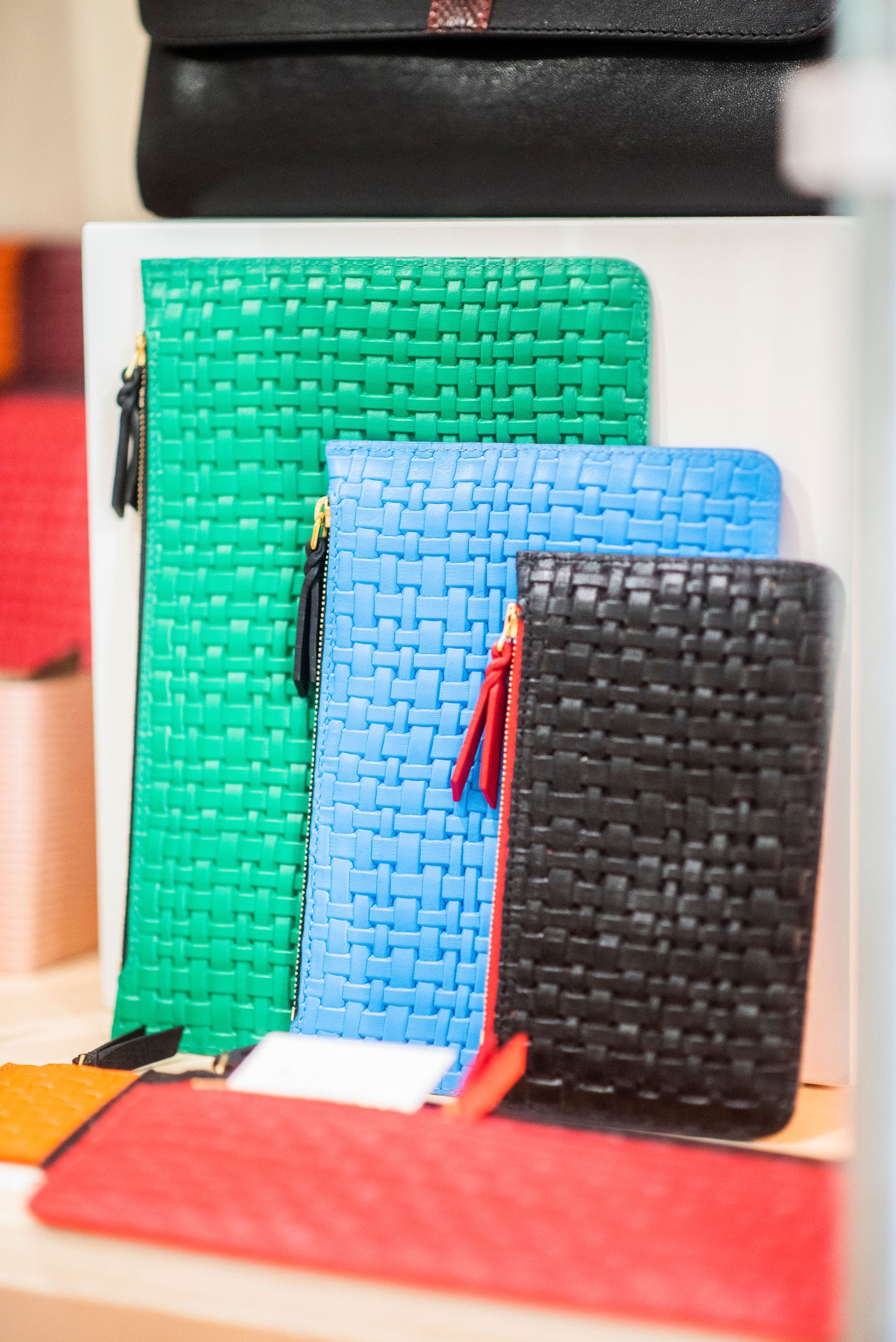 LEATHER MINI POUCH