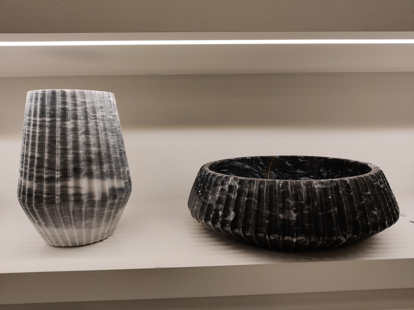 Large marble bowl (40cm)