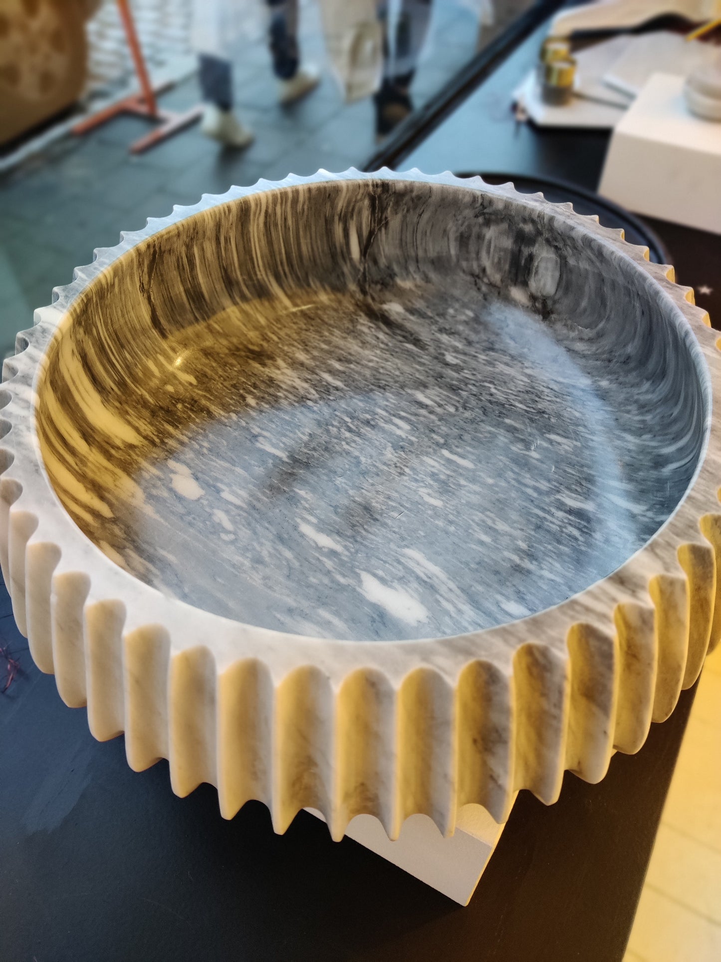 Large marble bowl (40cm)