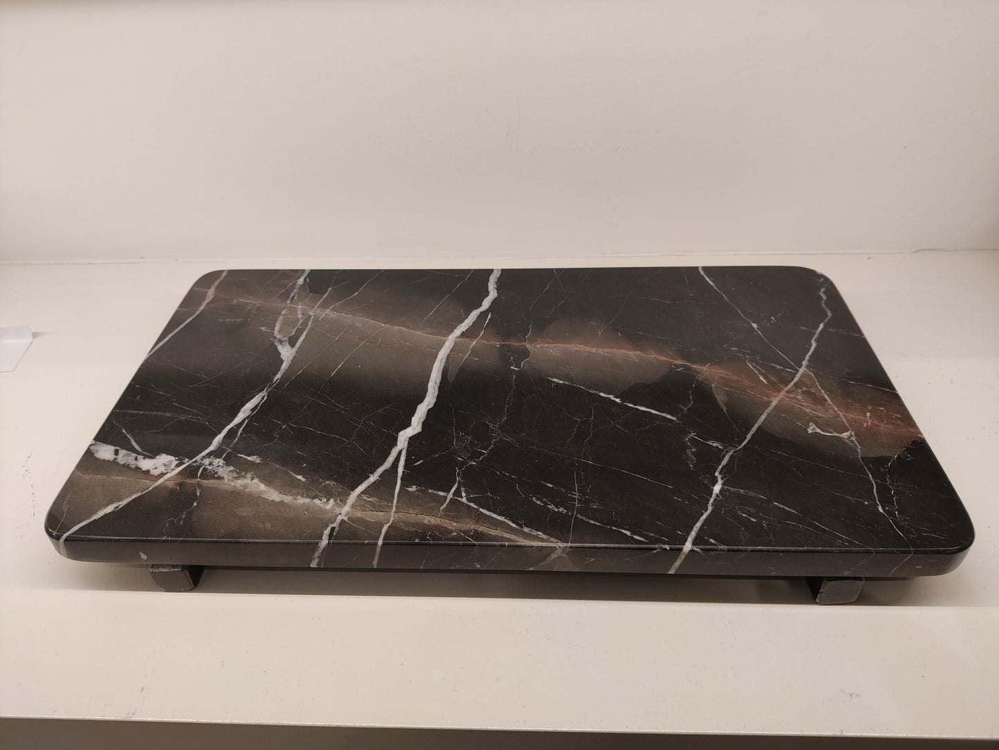 Marble PLate With Pins