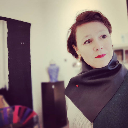 SUPPLE LEATHER SCARF