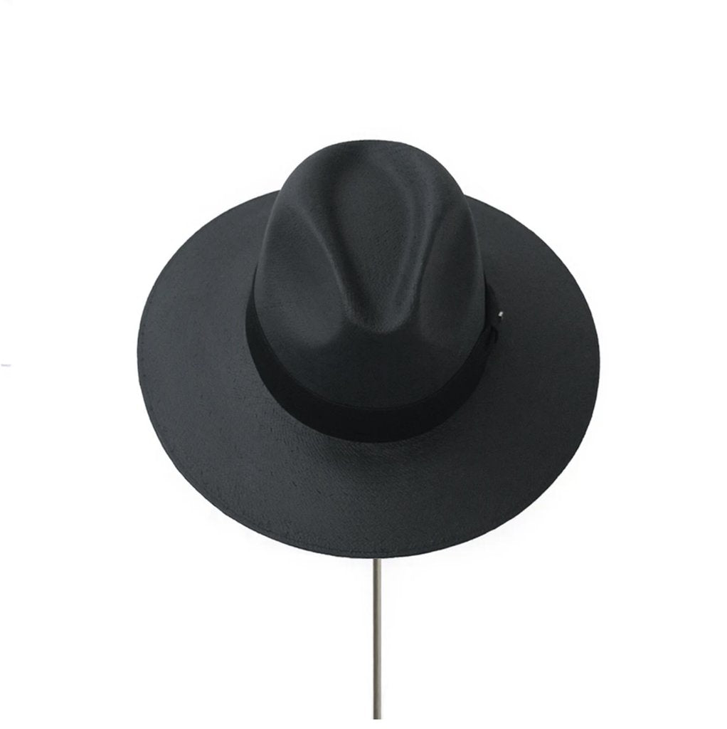 SMOOTH BLACK TOT HAT