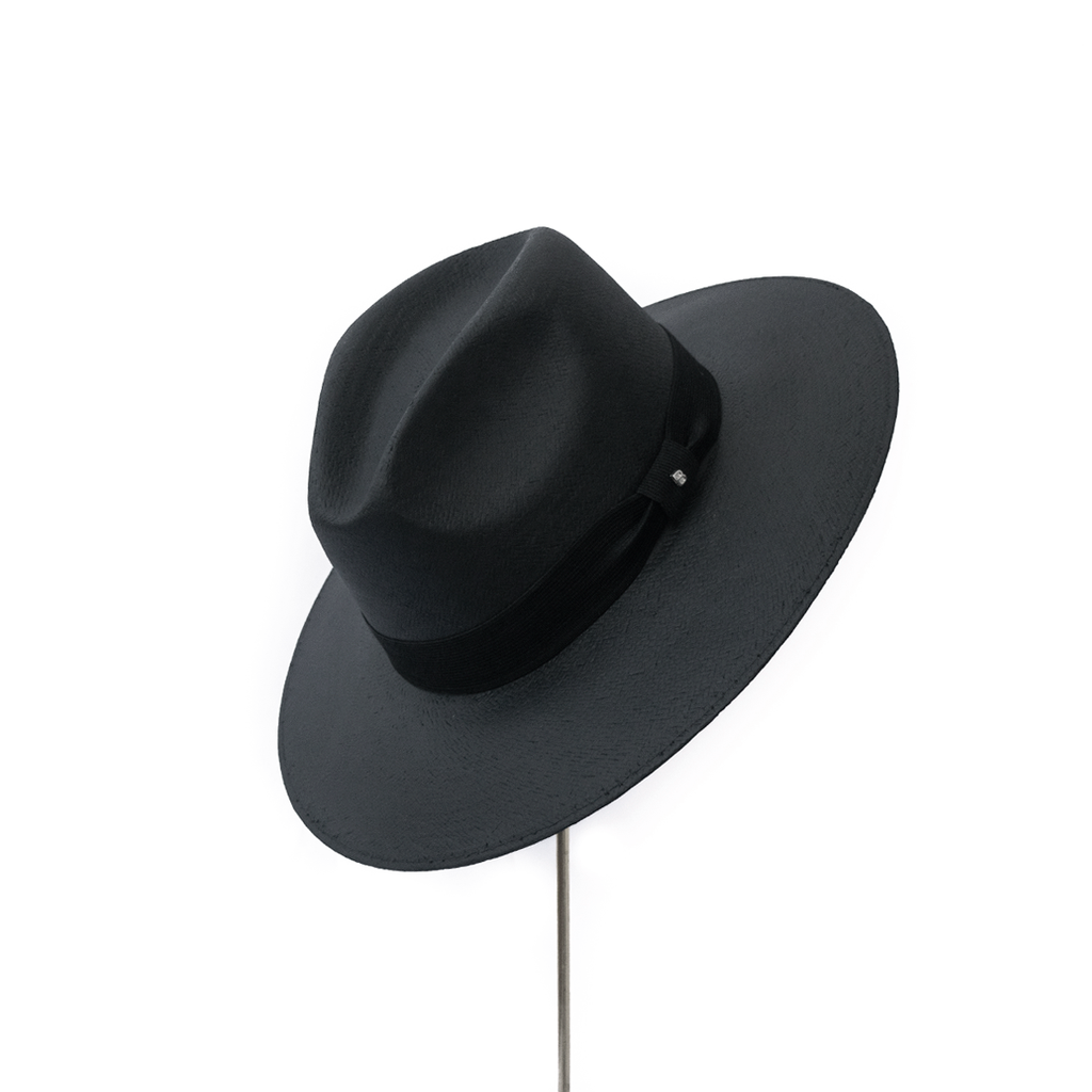 SMOOTH BLACK TOT HAT