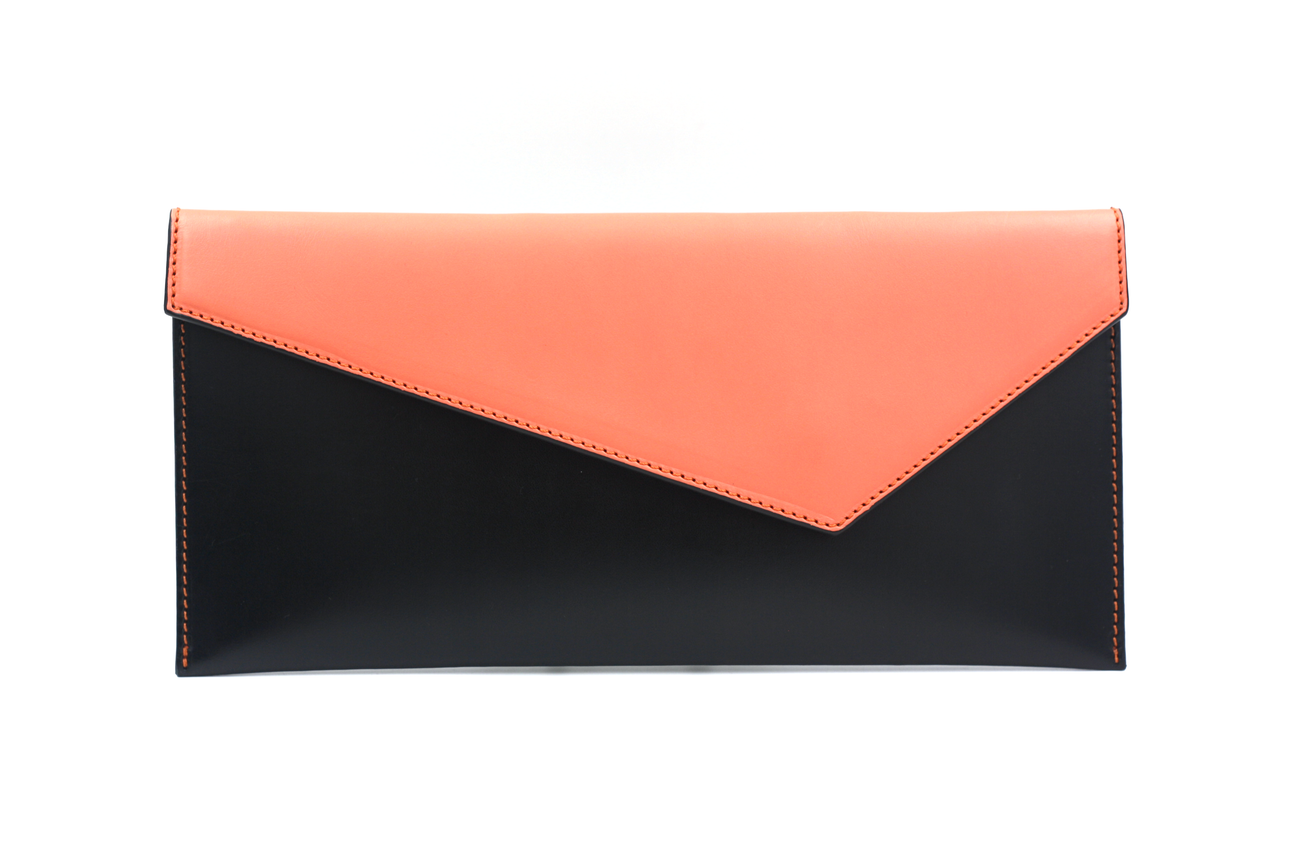 LEATHER CLutch
