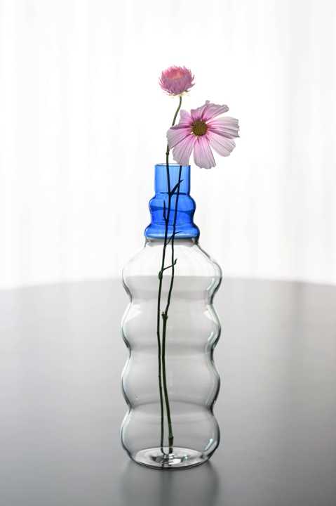 Handblown Vase BLUE, by Els Flossie